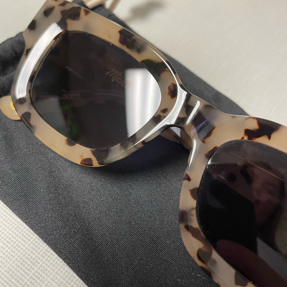 New w/o tags Madewell ‘Safton’ sunglasses french vanilla